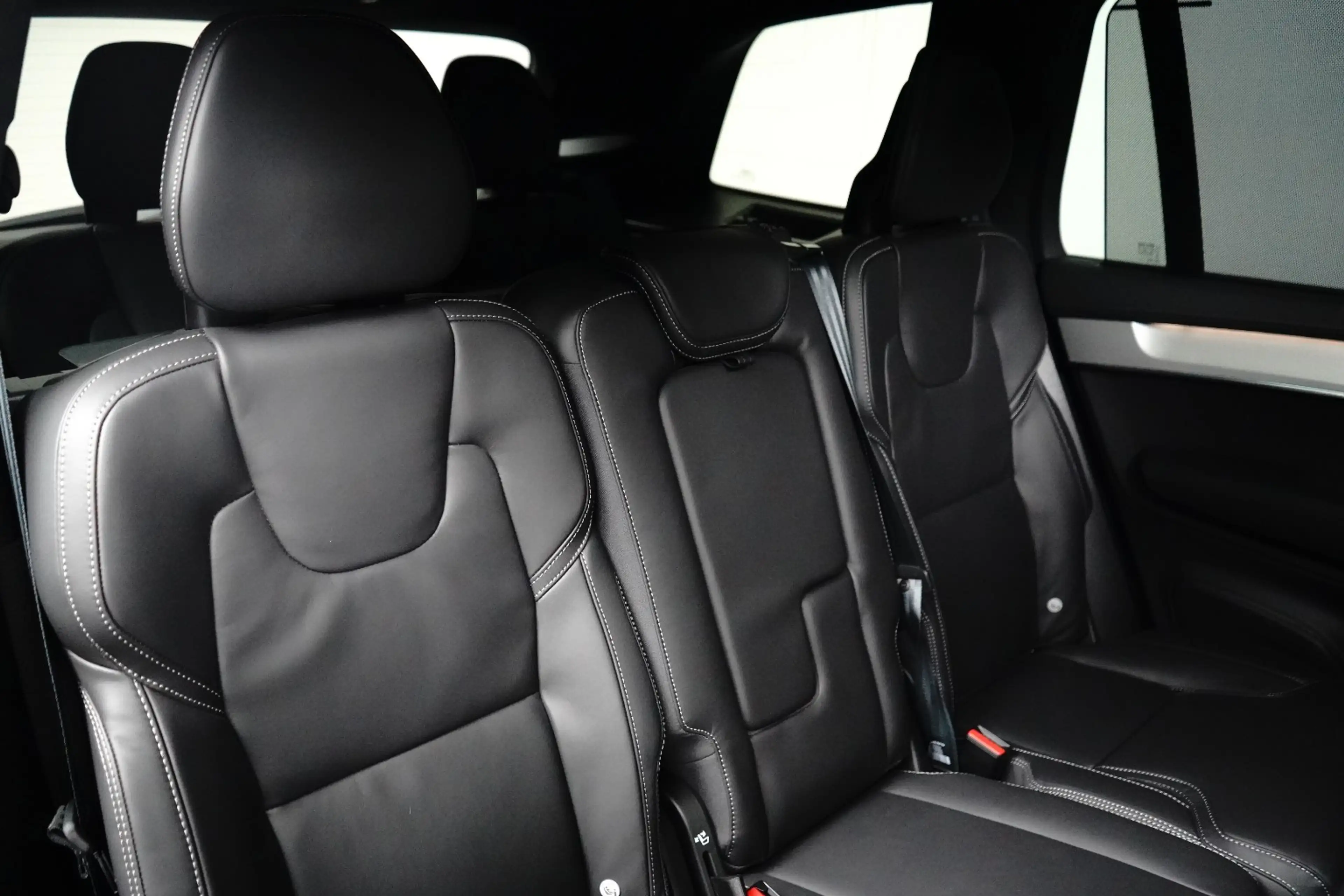Volvo XC90 2.0 T8 Plug-in hybrid AWD Ultra Black Edition | Lu — photo 7