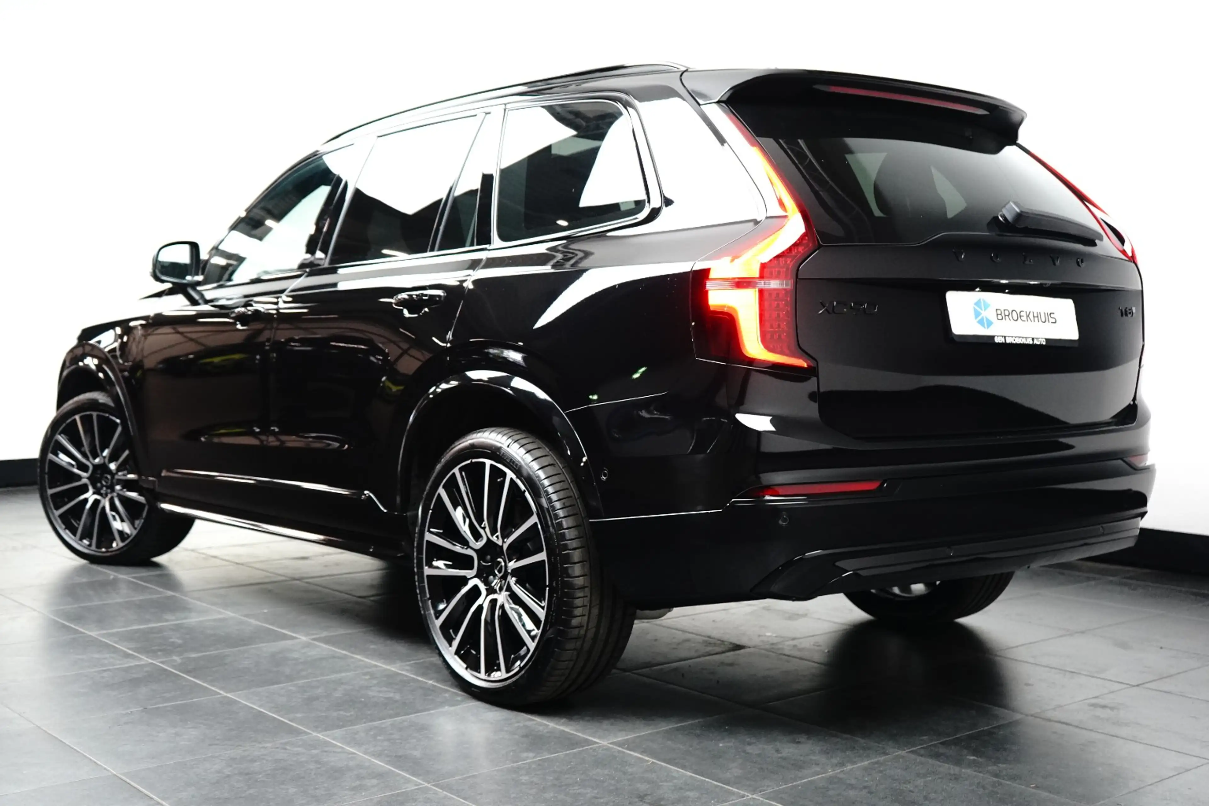 Volvo XC90 2.0 T8 Plug-in hybrid AWD Ultra Black Edition | Lu — photo 11