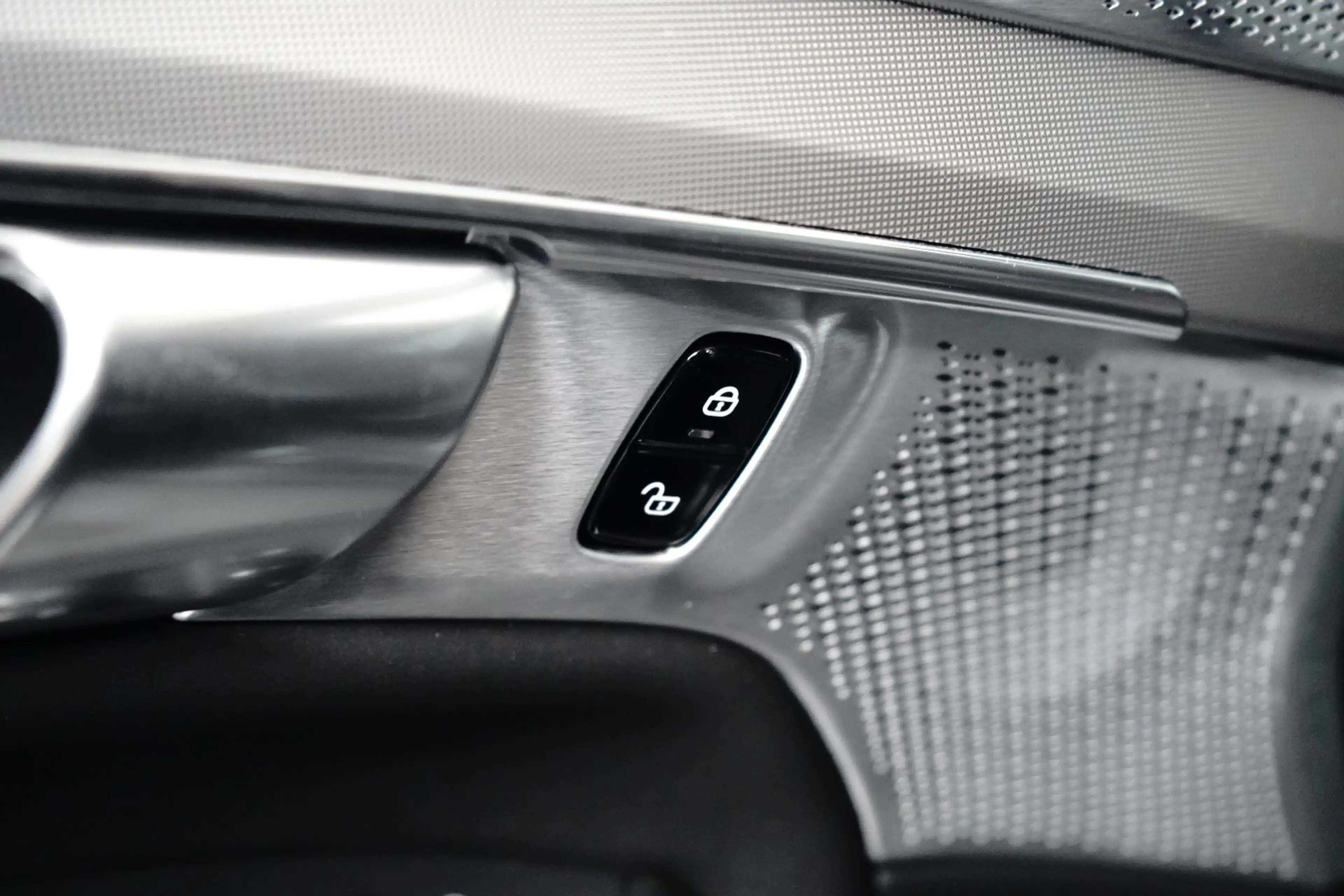 Volvo XC90 2.0 T8 Plug-in hybrid AWD Ultra Black Edition | Lu — photo 27