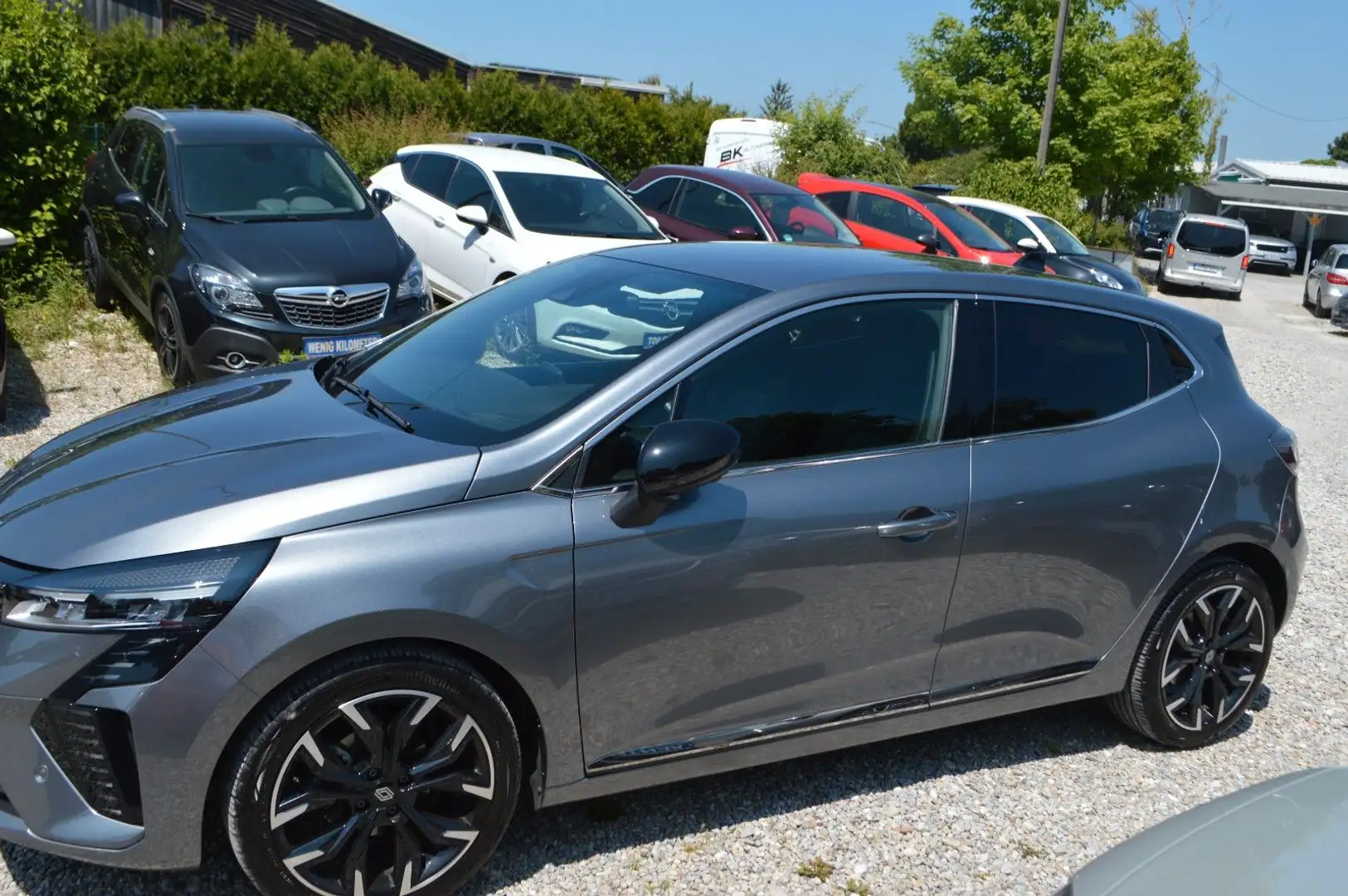 Renault Clio V Techno Grau - 2