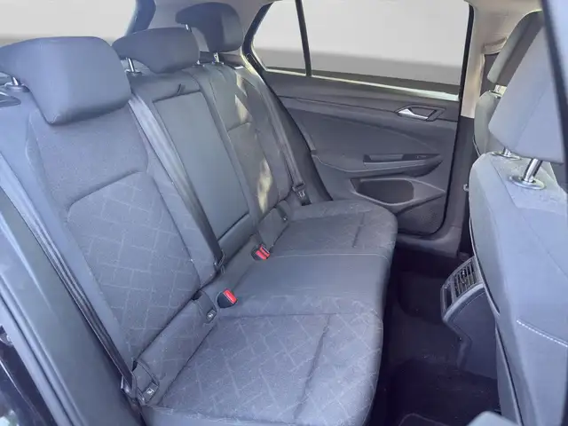 Volkswagen Golf view 6