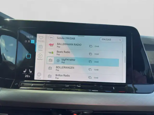 Volkswagen Golf view 14