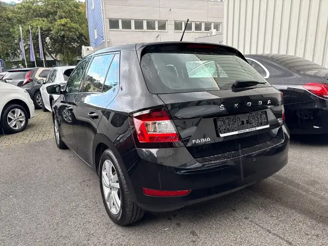 Skoda Fabia view 2