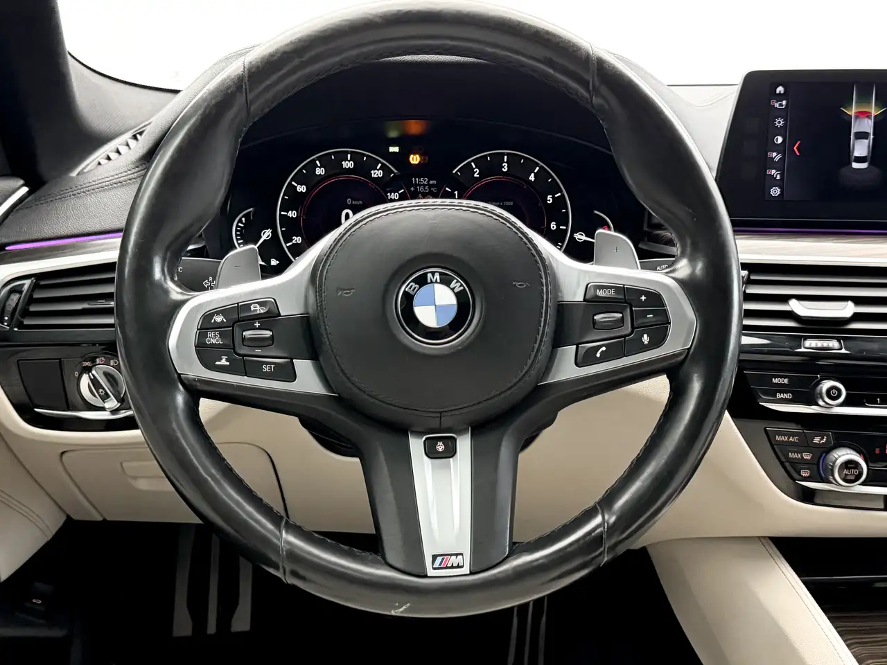 BMW 5 Series снимка BMW 5 Series