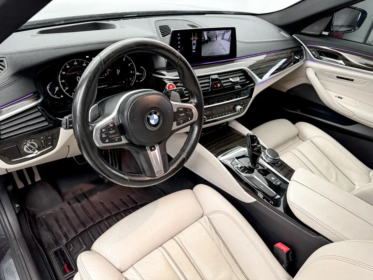 BMW 5 Series снимка BMW 5 Series