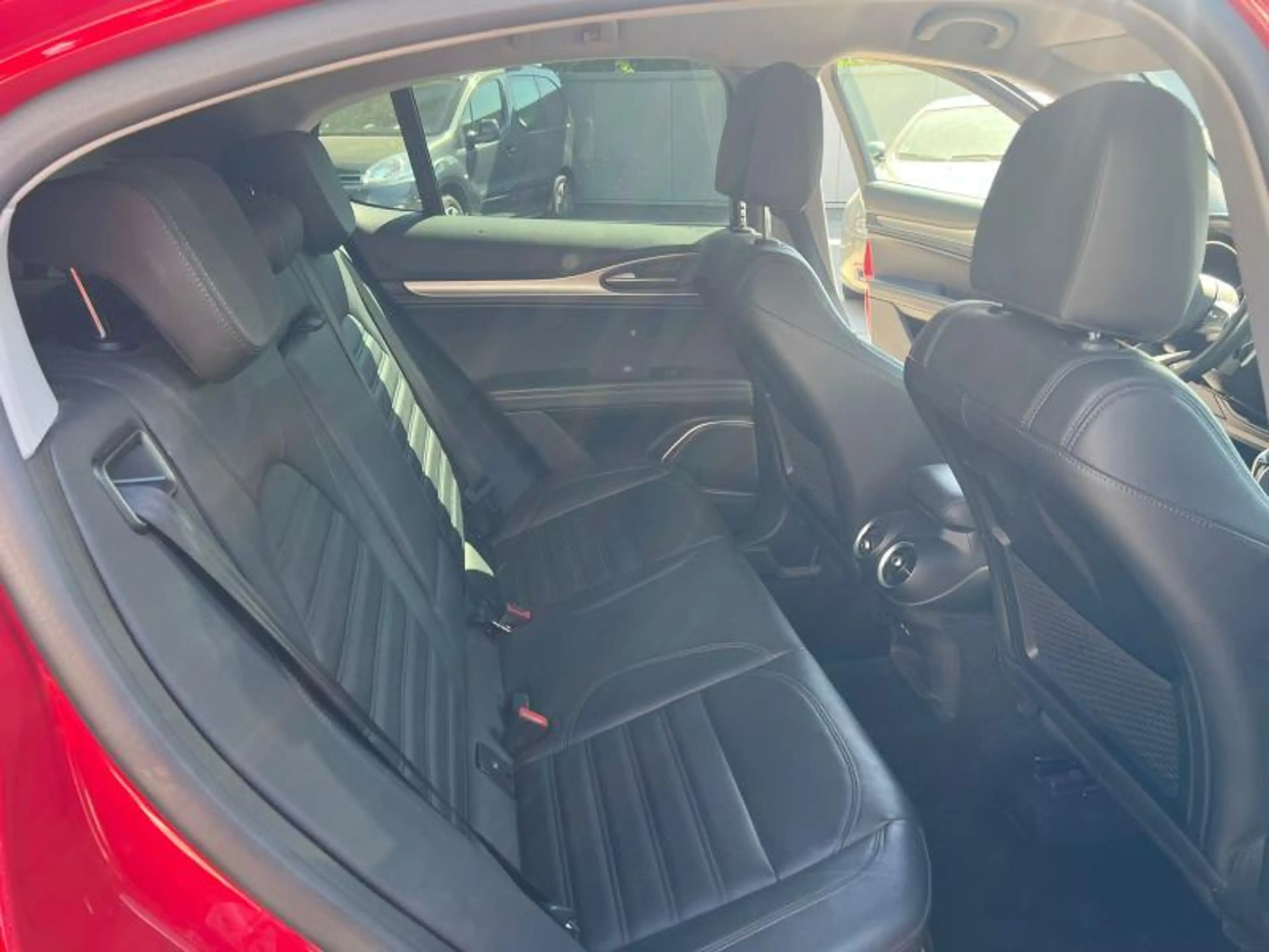 Alfa Romeo Stelvio Sprint — photo 10