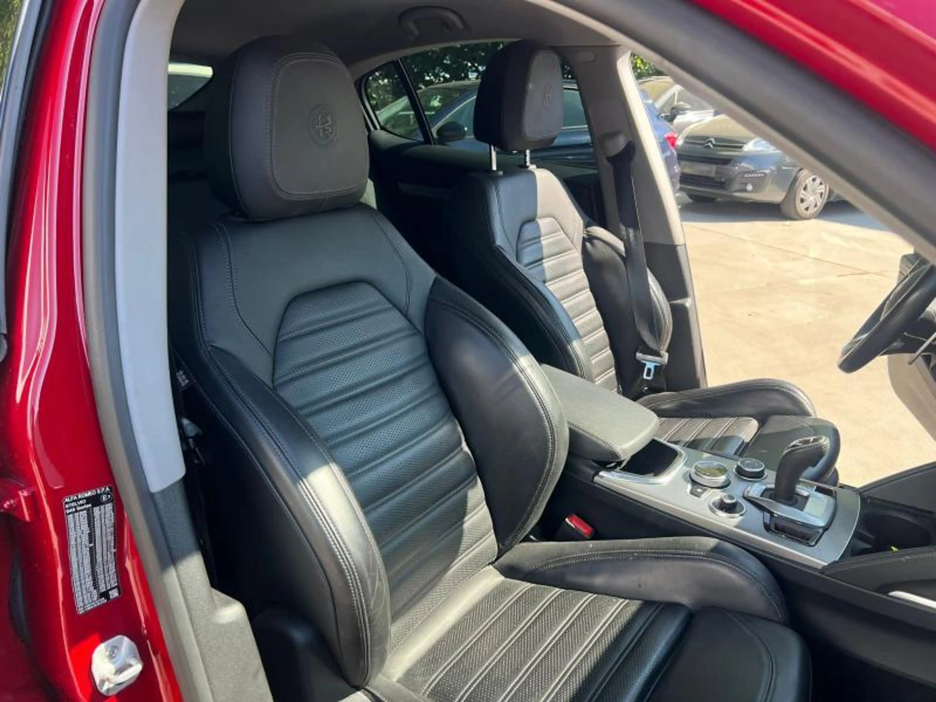 Alfa Romeo Stelvio Sprint — photo 8