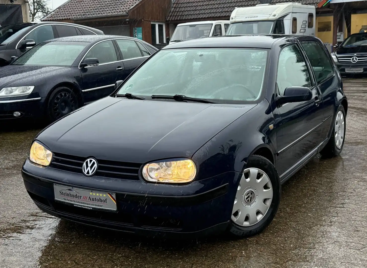 Volkswagen Golf Basis Blau - 1