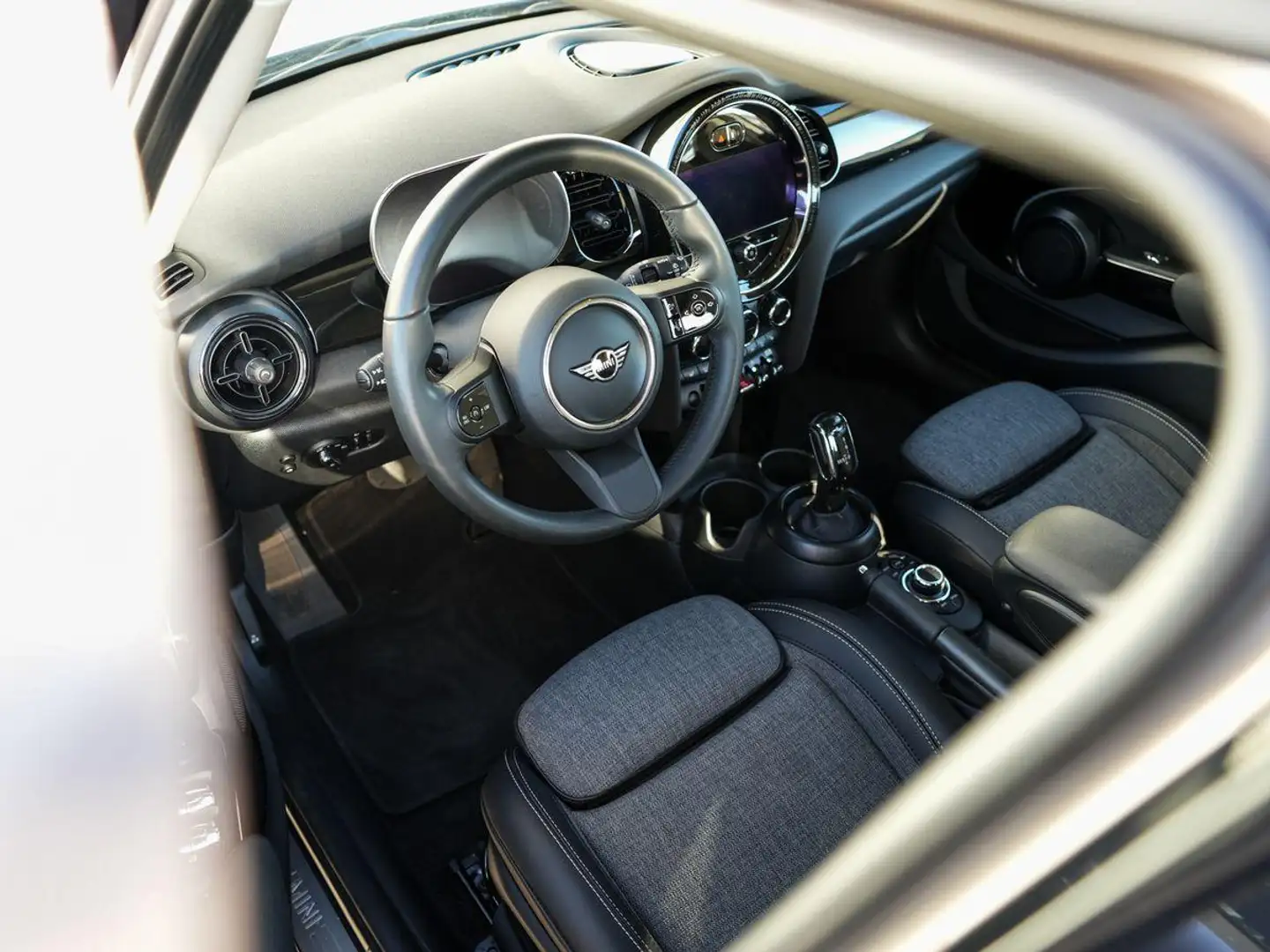 MINI Cooper 5-t ClassicT NaviMulti KomZg RFK Premium Silber - 2