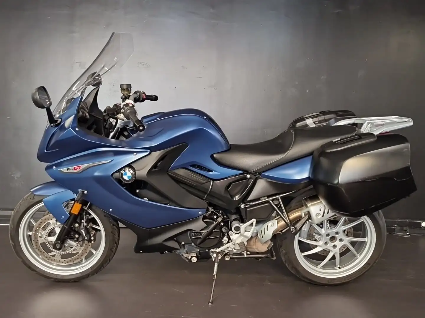 BMW F 800 GT Blau - 2