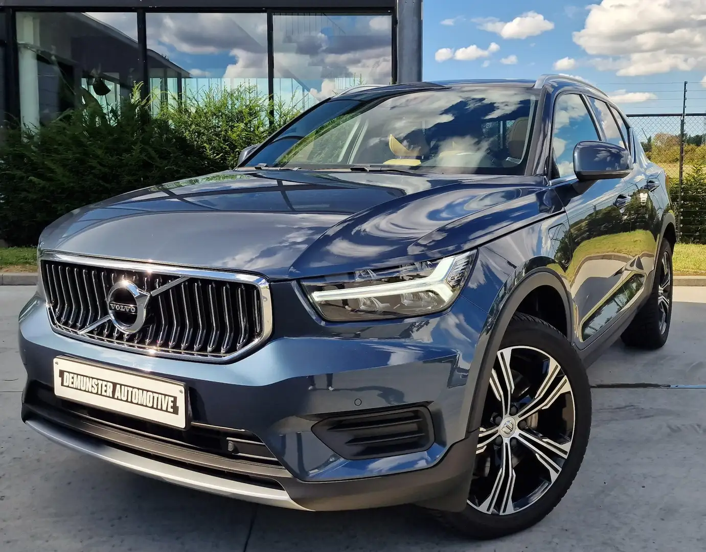Volvo XC40 XC40 T5 Recharge Inscription/Pano/Carplay/Navi Bleu - 1
