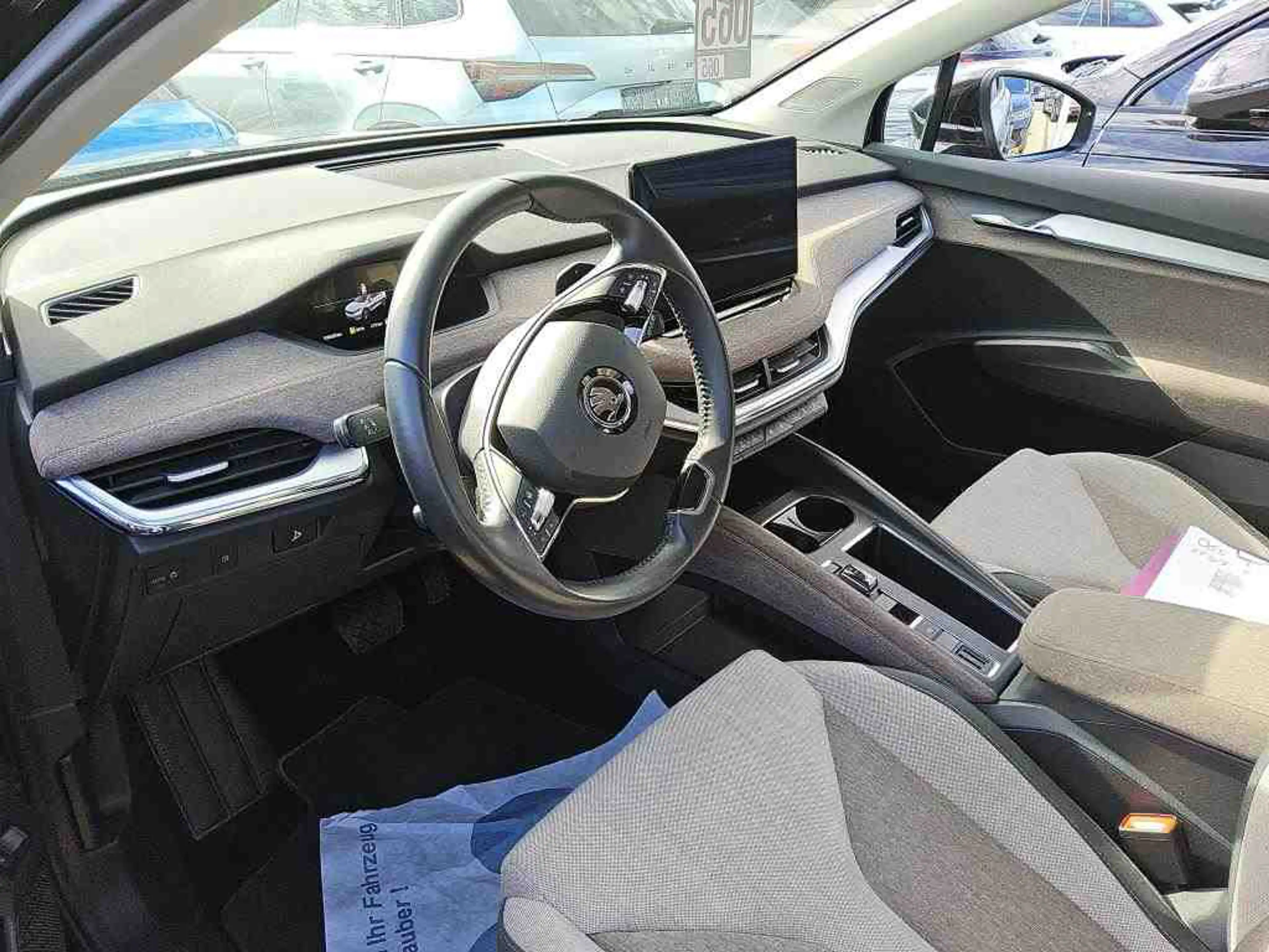 Skoda Enyaq — photo 6