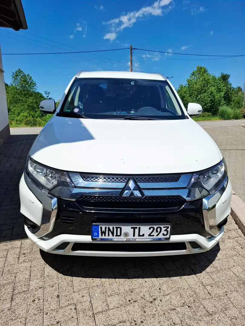 Mitsubishi Outlander Outlander 2.4 4WD Plug-In Hybrid Diamant - 1