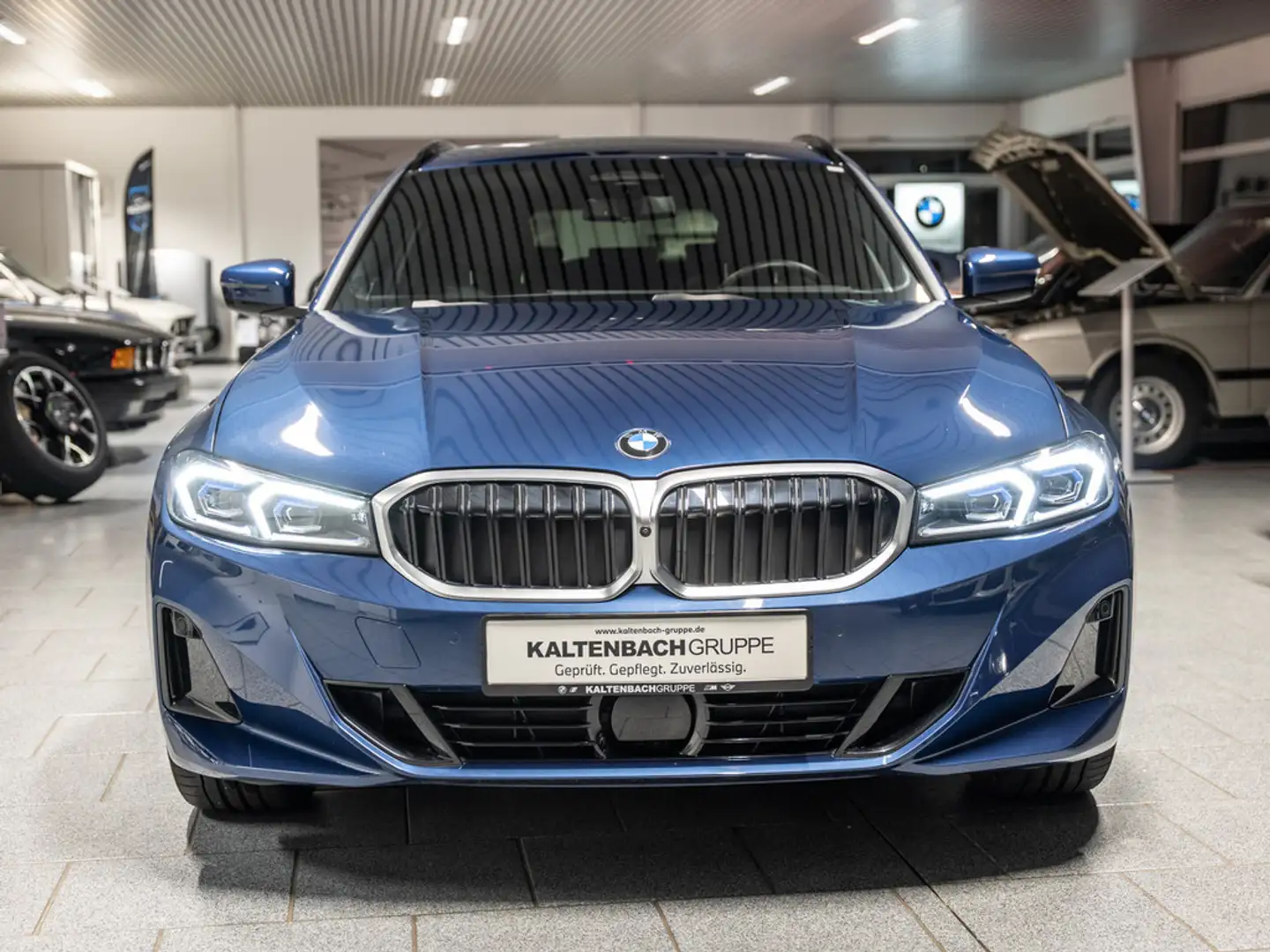 BMW 320 d Touring xDrive FACEL. HUD 360° LED ACC Blau - 2
