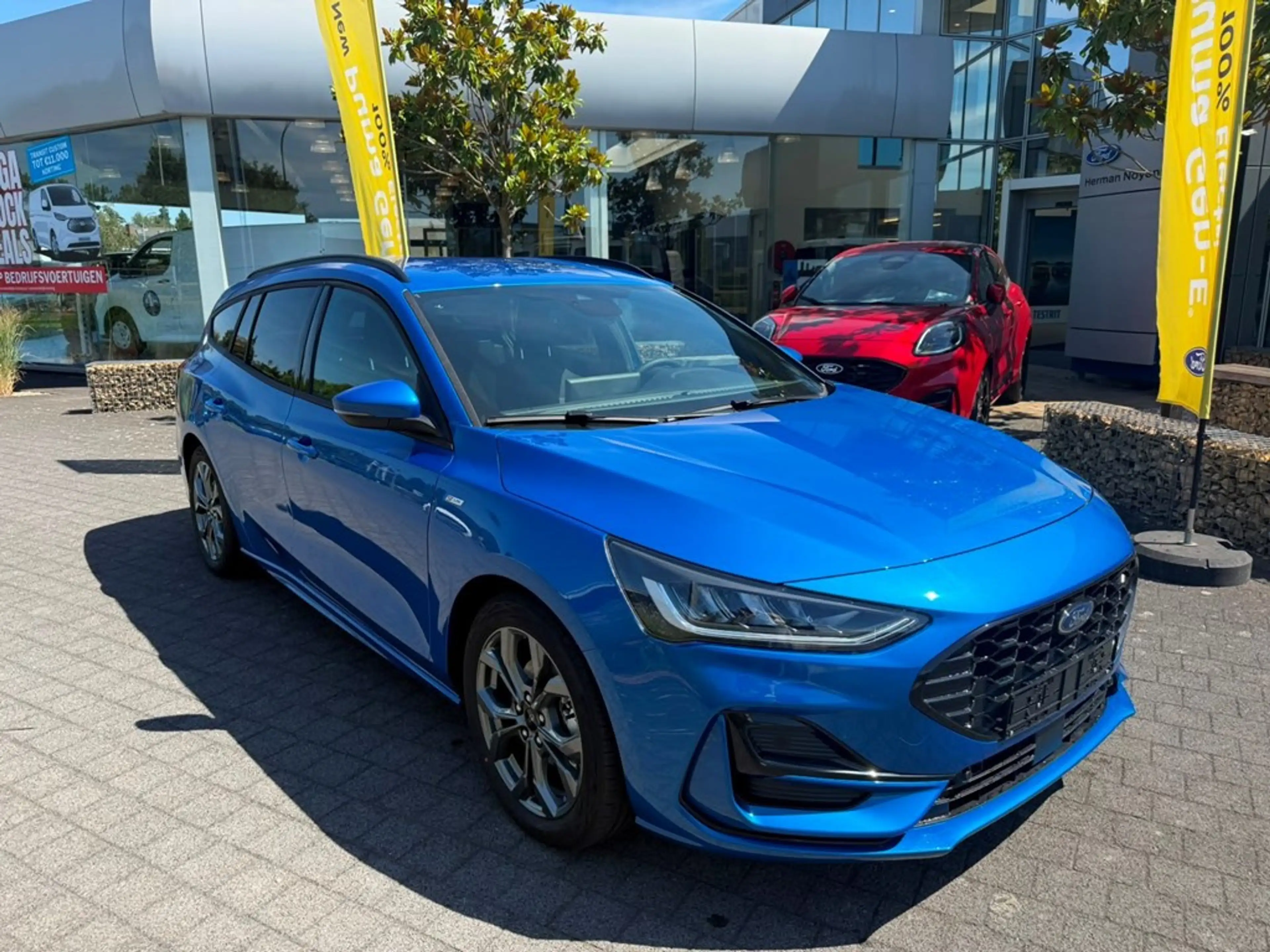 Ford Focus Clipper EcoBoost mHEV ST-Line X