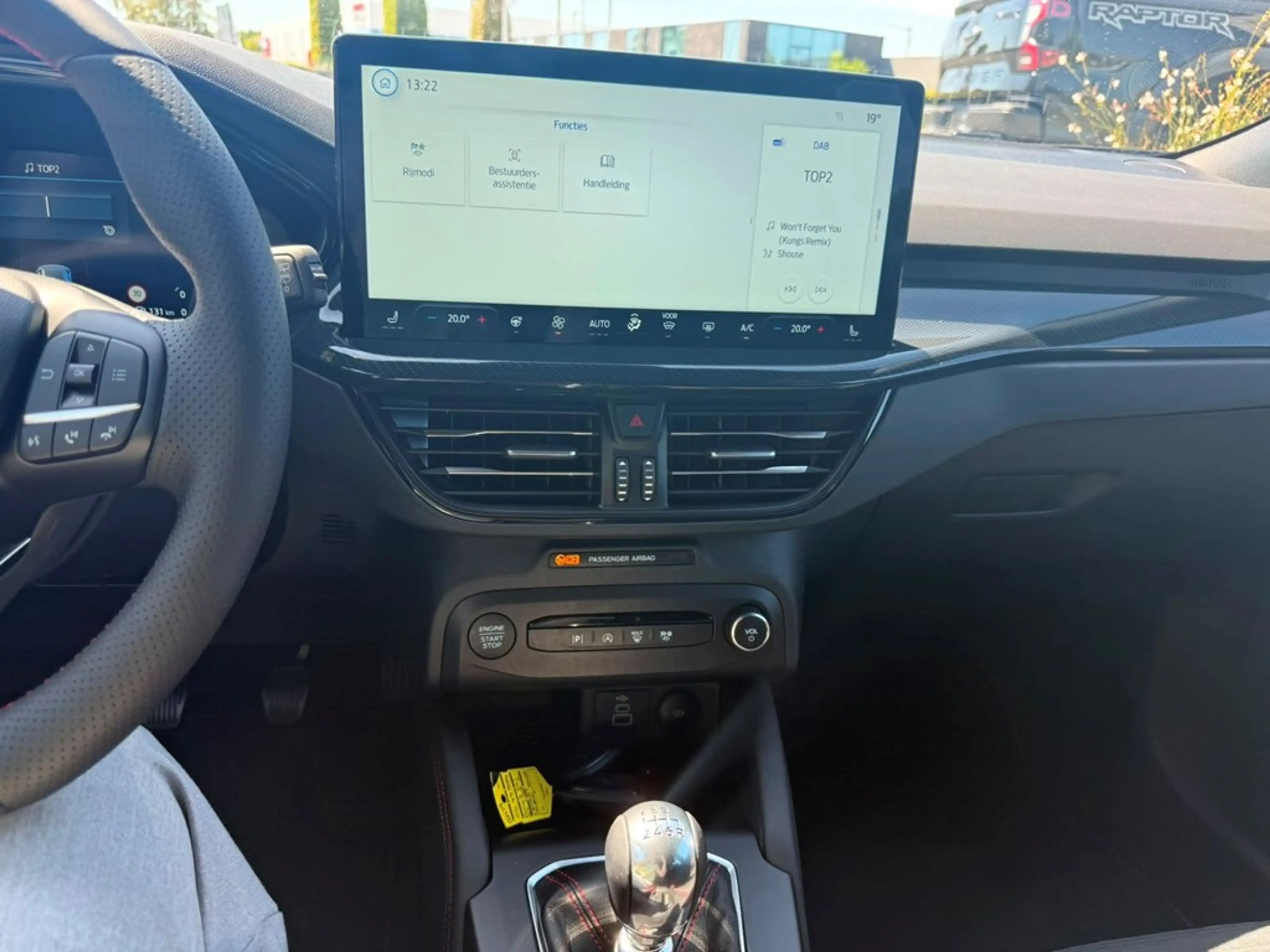 Ford Focus Clipper EcoBoost mHEV ST-Line X — photo 7