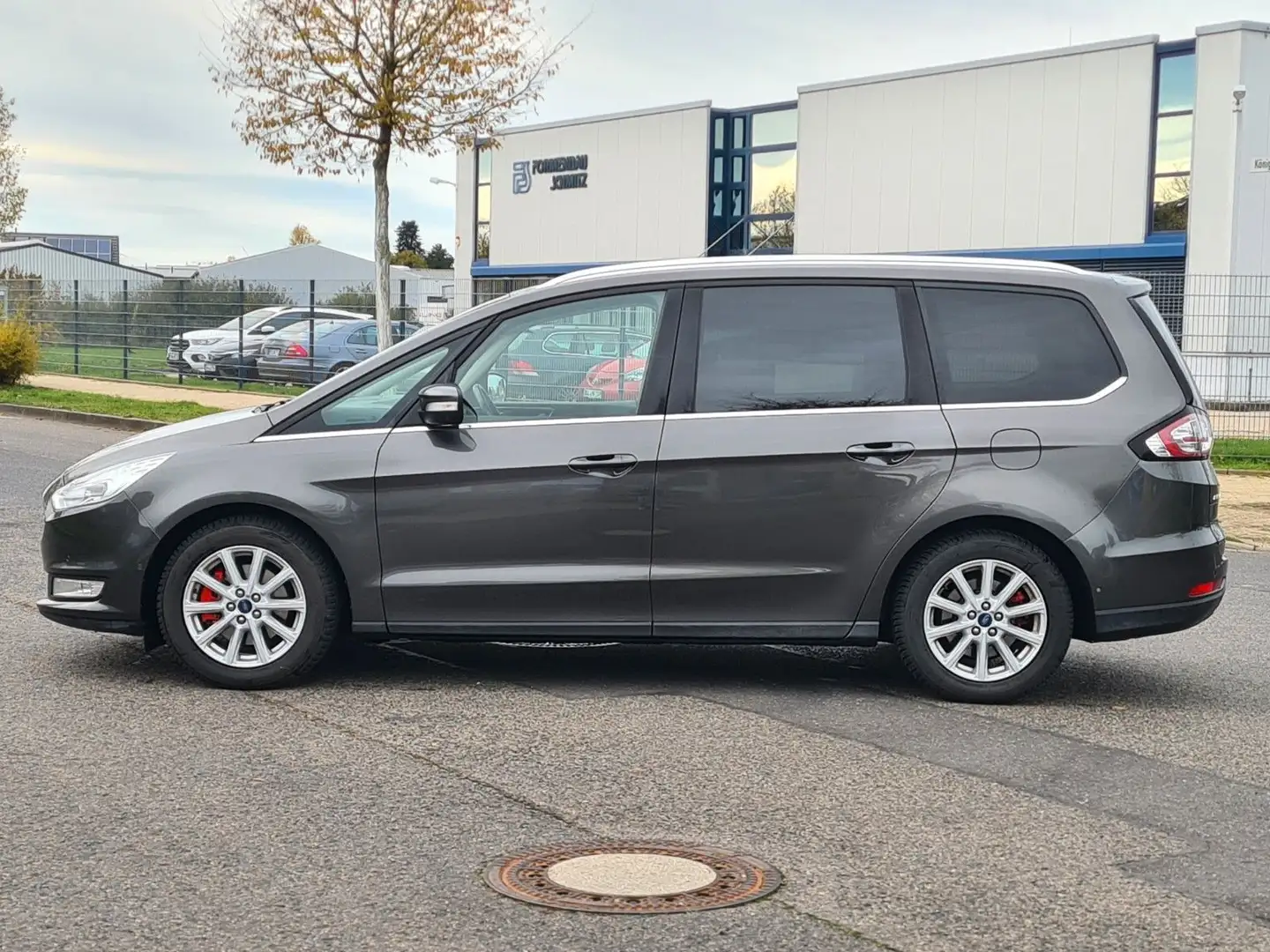 Ford Galaxy Titanium*Autom.*Navi*RFK*Pano.*7.Sitz* Gris - 2