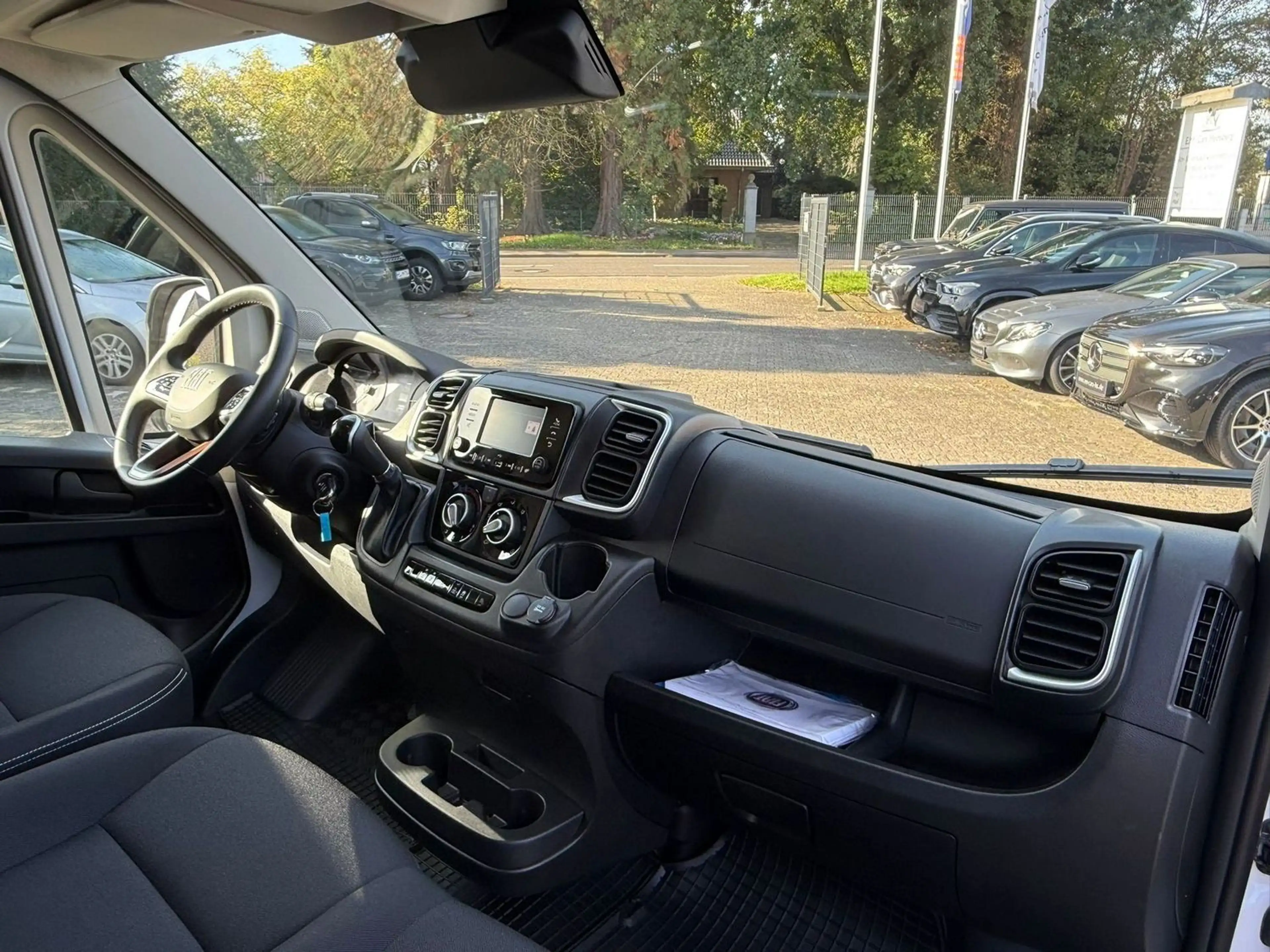 Fiat Ducato 35 L2H2 140 Multijet Automatik PDC R.Kamera Klima — photo 12