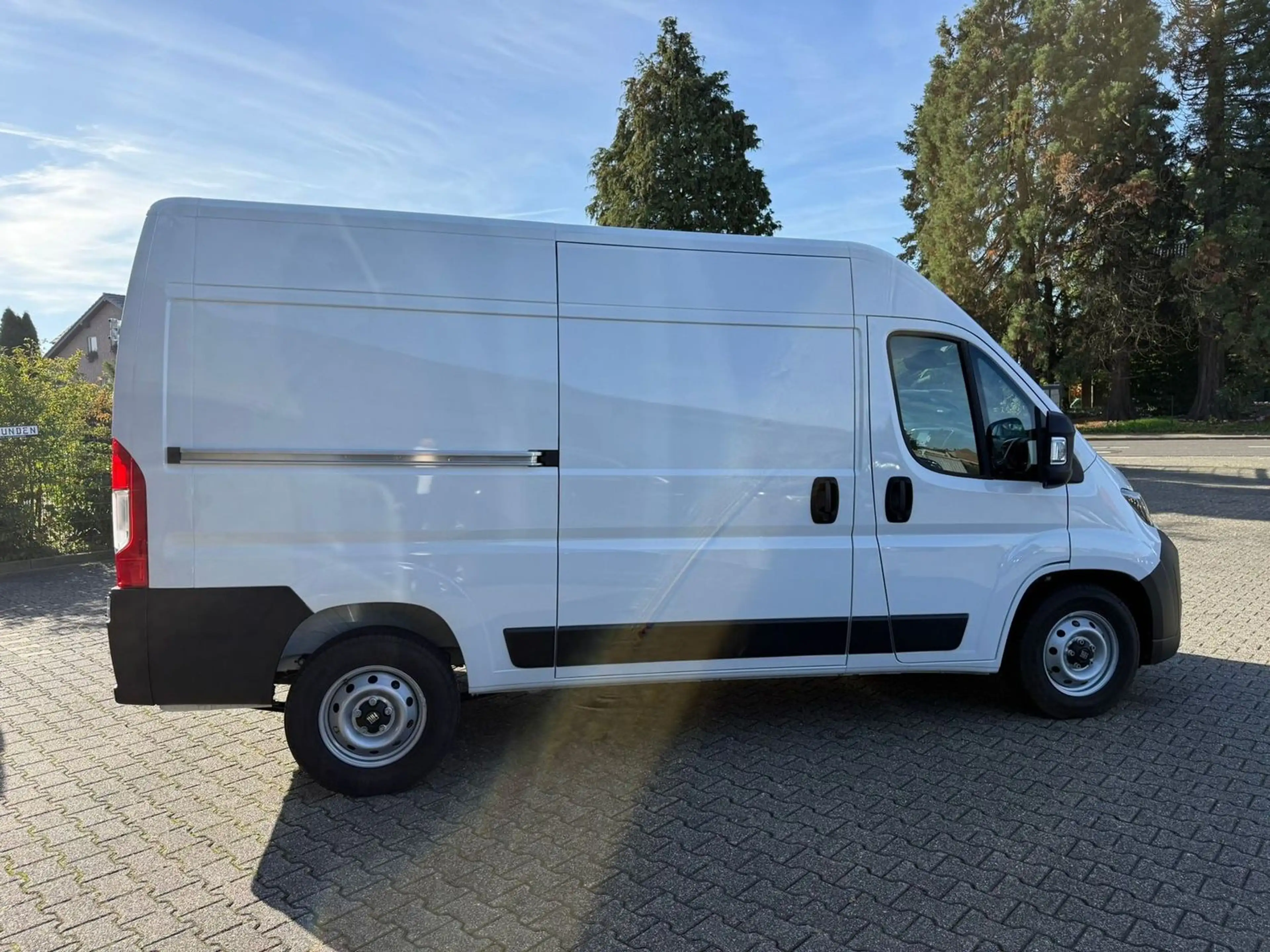 Fiat Ducato 35 L2H2 140 Multijet Automatik PDC R.Kamera Klima — photo 4
