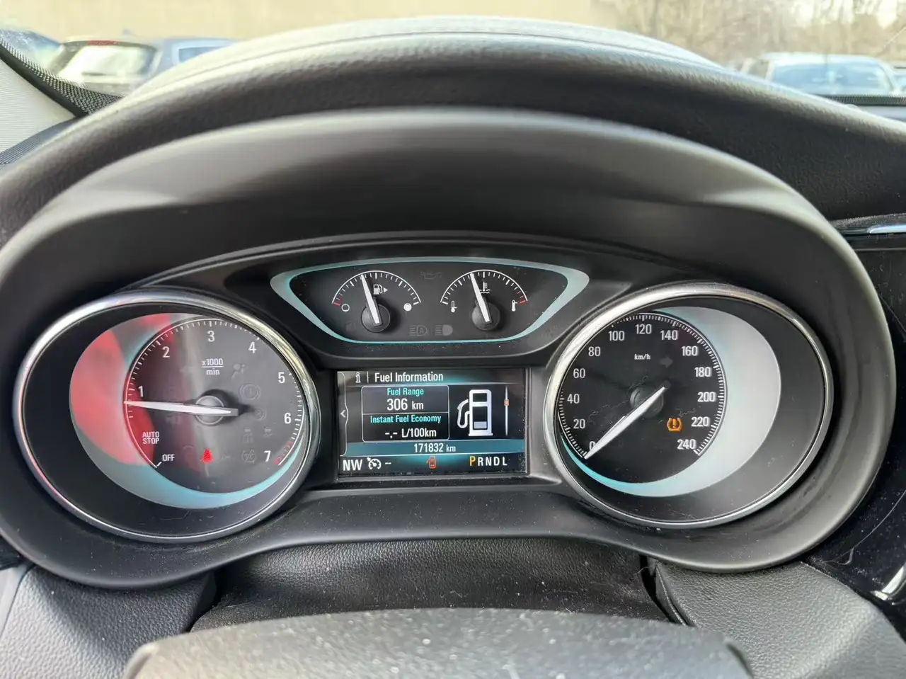 Buick Envision снимка Buick Envision