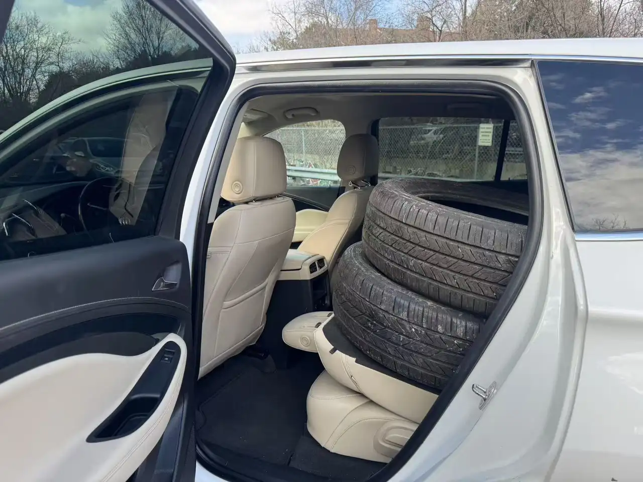 Buick Envision снимка Buick Envision