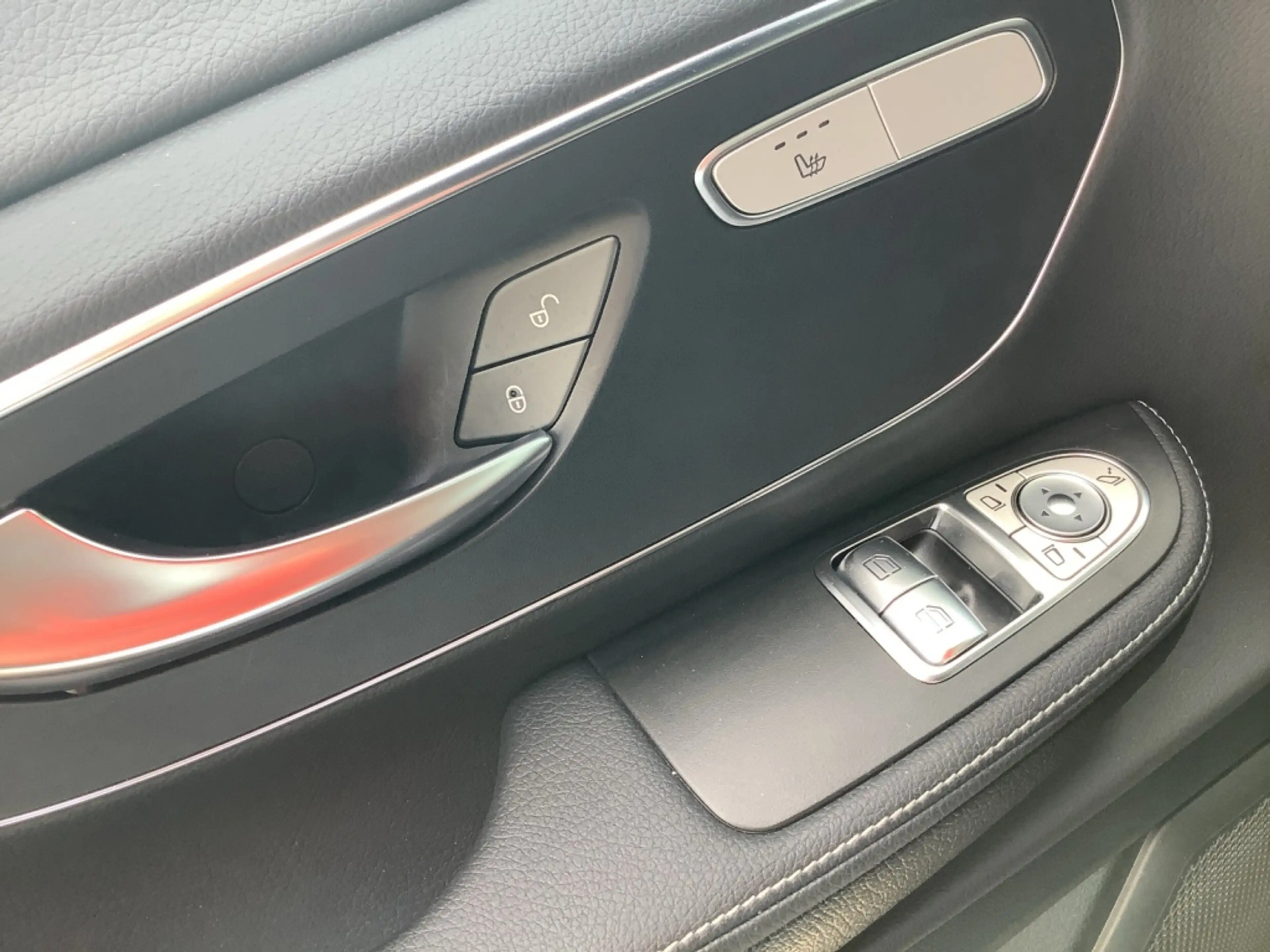 Mercedes-Benz V 300 d Avantgarde AMG 4 Matic Liege*alpingrau — photo 11