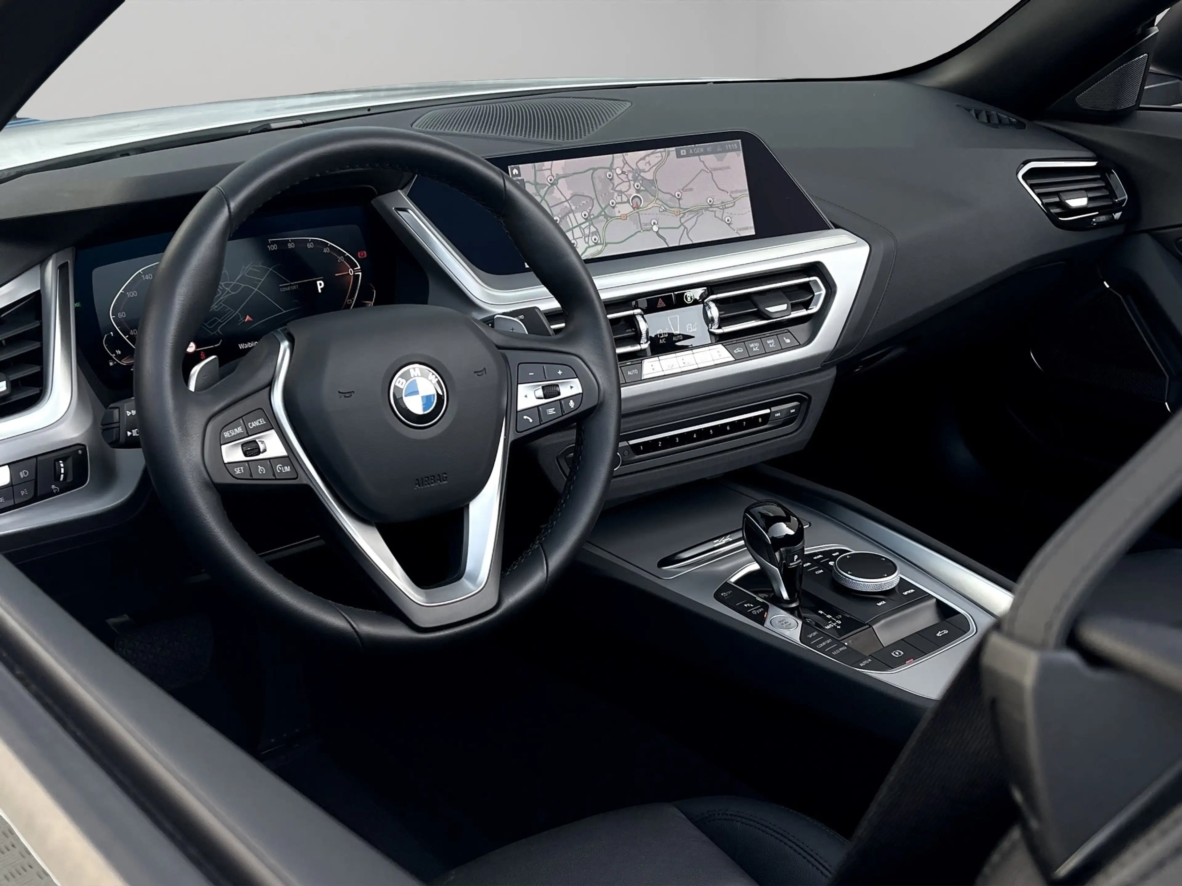 BMW Z4 sDrive20i — photo 7