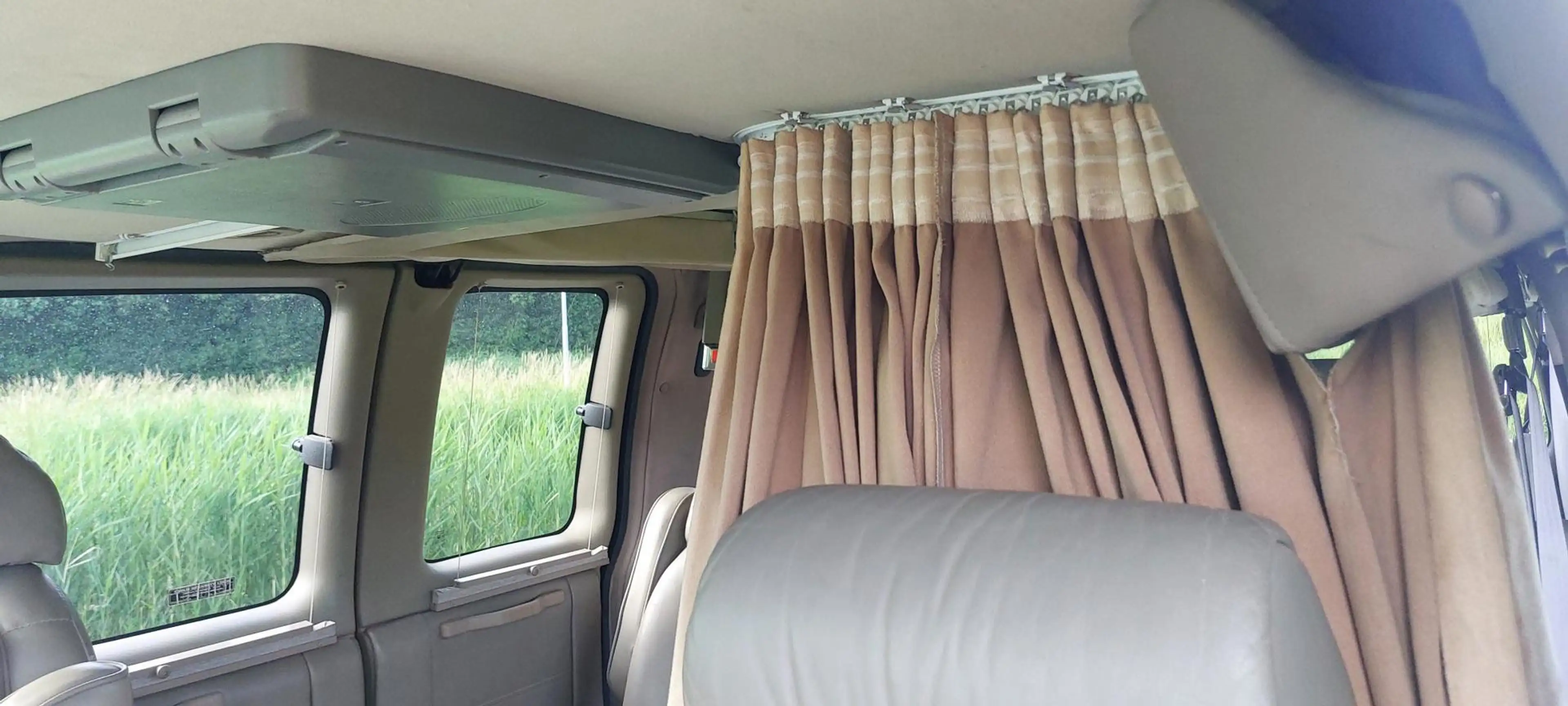 Chevrolet Chevy Van USA Express G1500 5.7 Camper met LPG G3 en met een — photo 11