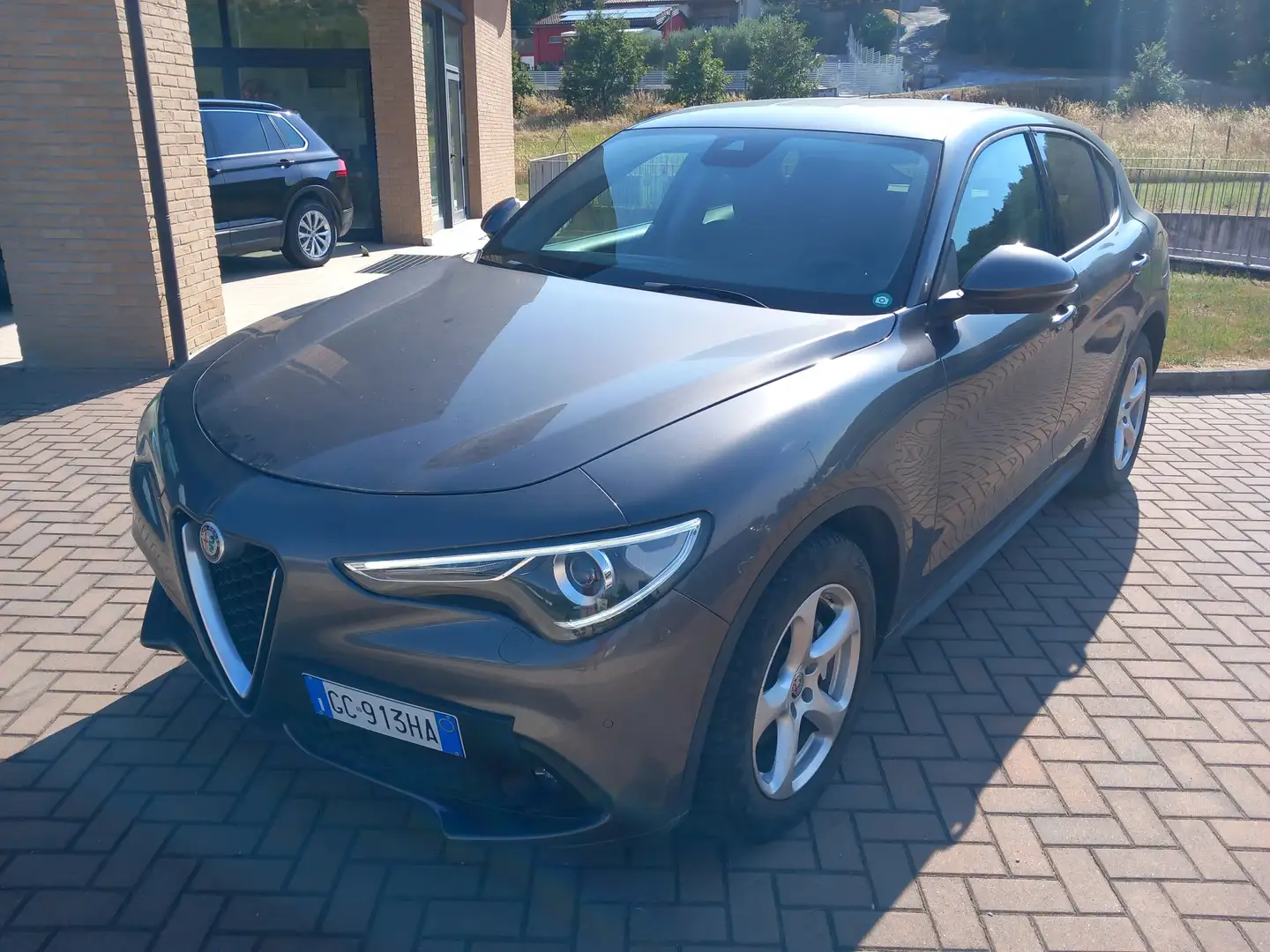 Alfa Romeo Stelvio Stelvio 2.2 t Executive rwd 180cv auto Grigio - 1