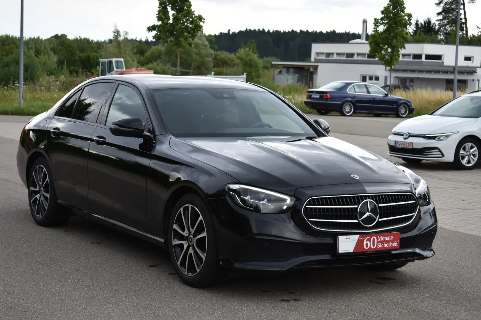 Mercedes-Benz E 220 d*LIM*Avantgarde*MBUX*LED*AHK*Kamera Schwarz - 1