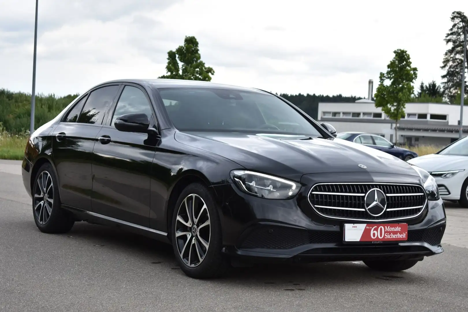 Mercedes-Benz E 220 d*LIM*Avantgarde*MBUX*LED*AHK*Kamera Schwarz - 2