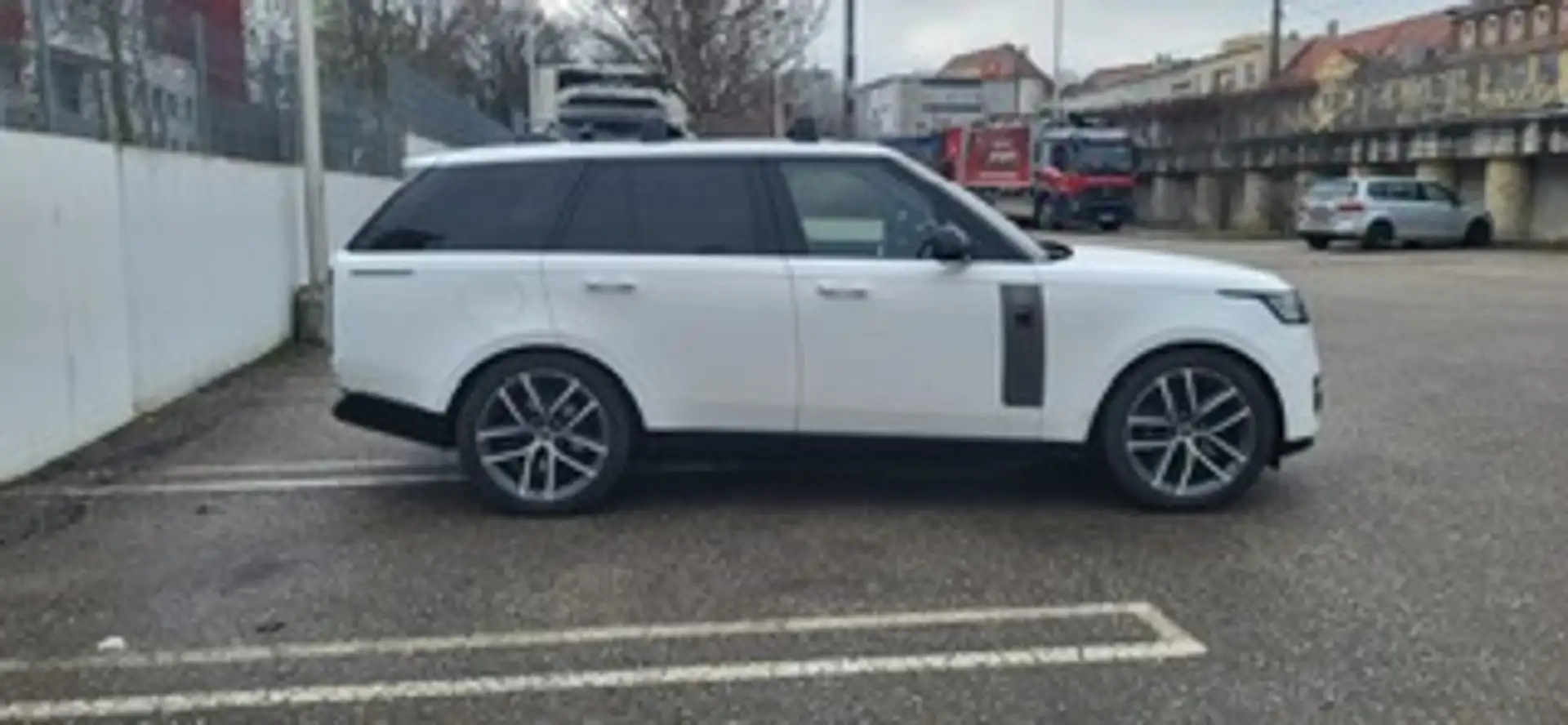 Land Rover Range Rover P510e SV AWD Aut. Weiß - 2