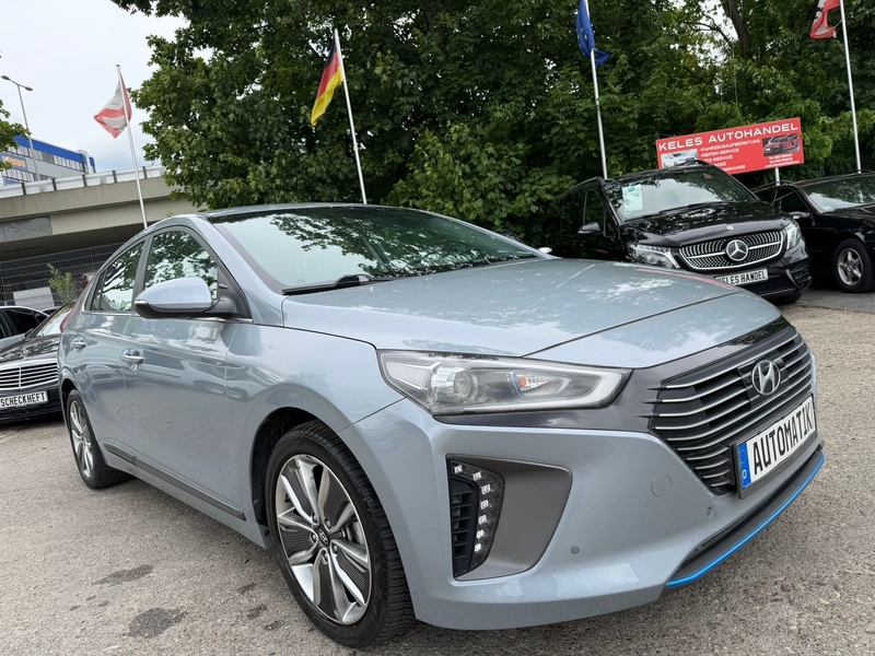 Hyundai IONIQ Hybrid — photo 3