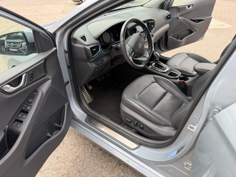 Hyundai IONIQ Hybrid — photo 7