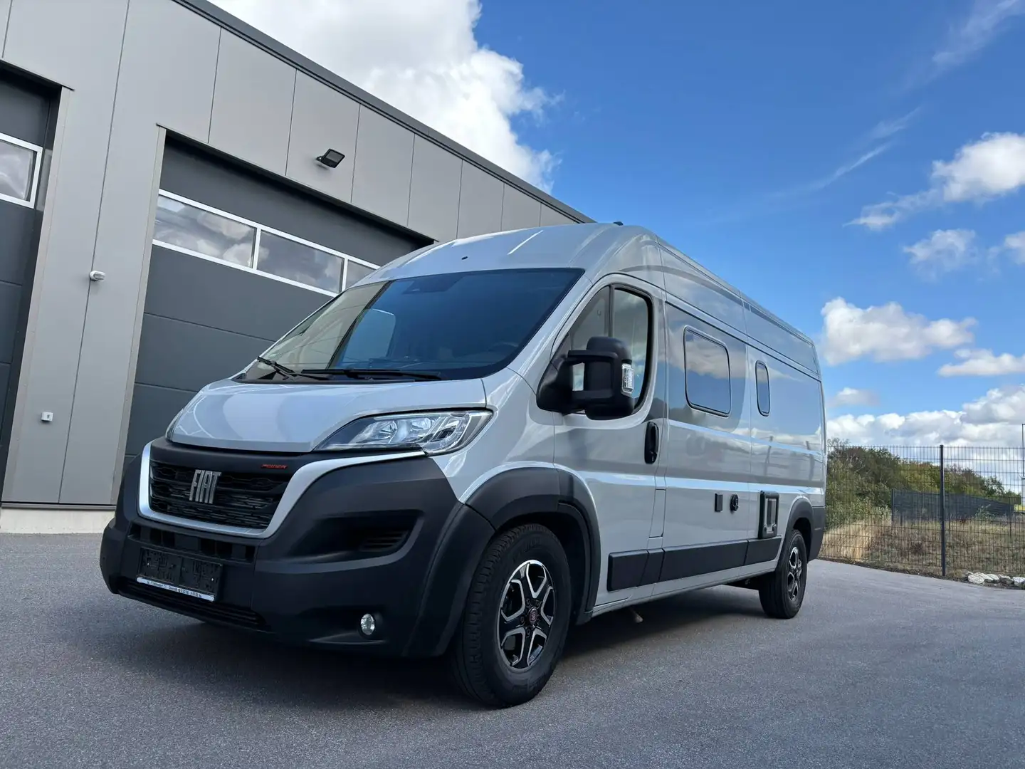 Caravans-Wohnm Pössl Pössl 2WIN RS Grau - 1