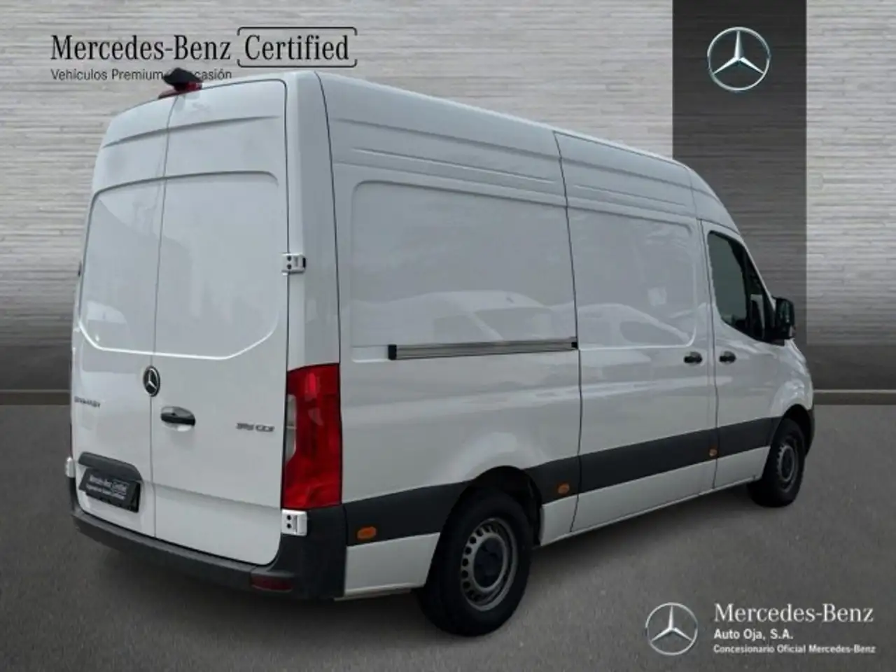 Mercedes-Benz Model not specified 2026