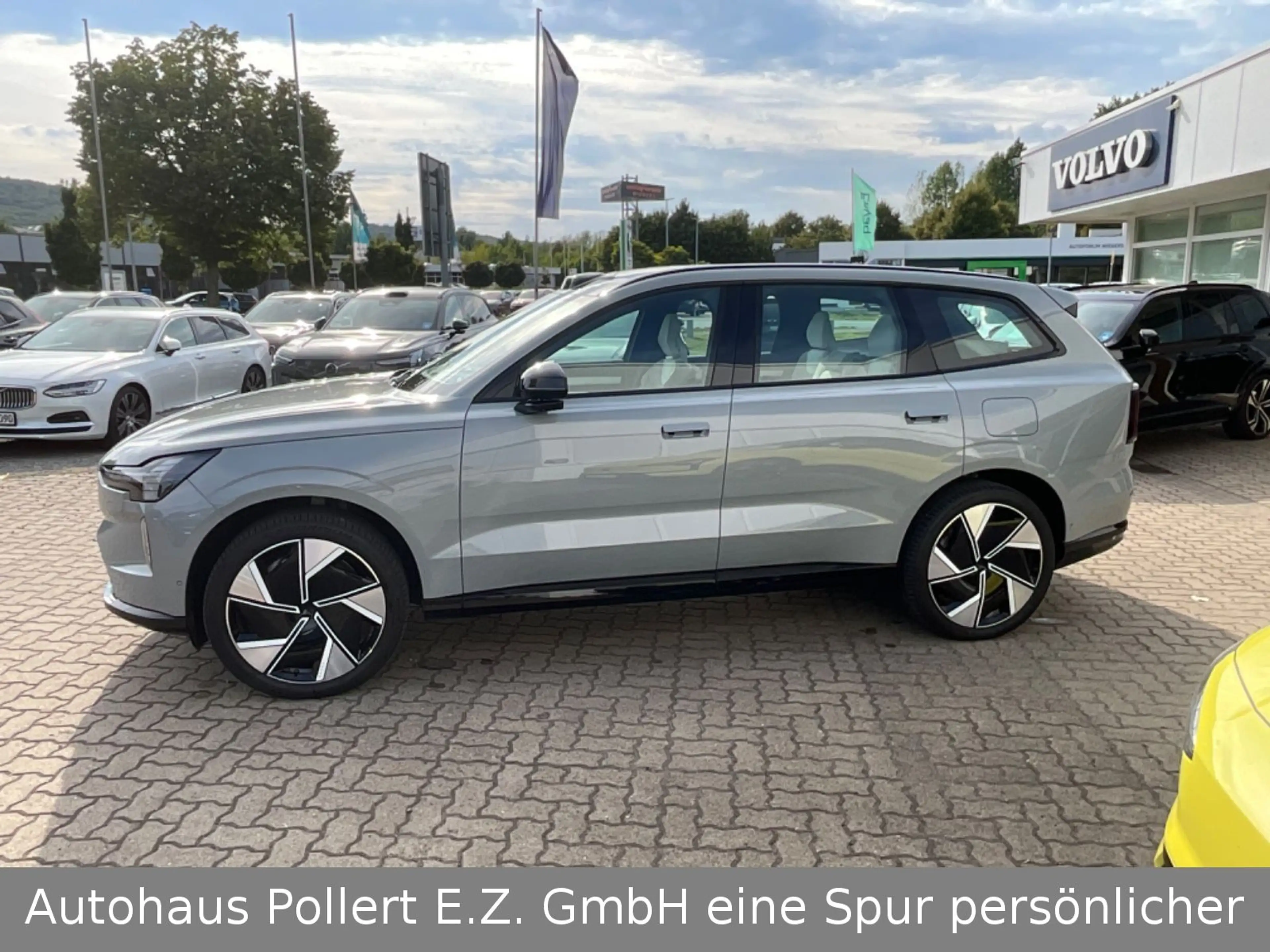 Volvo EX90 Ultra Performance Pure Electric AWD — photo 3