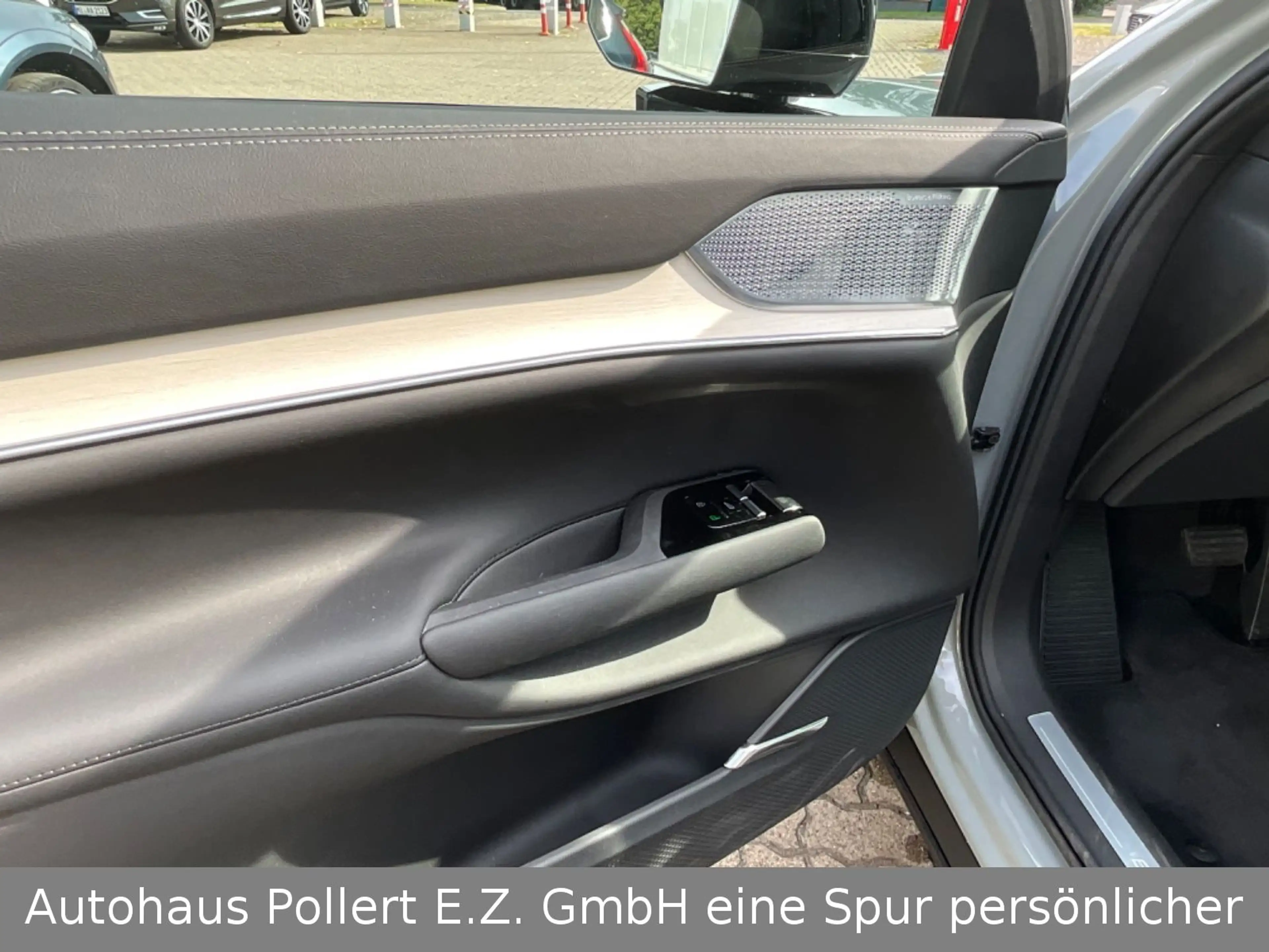 Volvo EX90 Ultra Performance Pure Electric AWD — photo 8