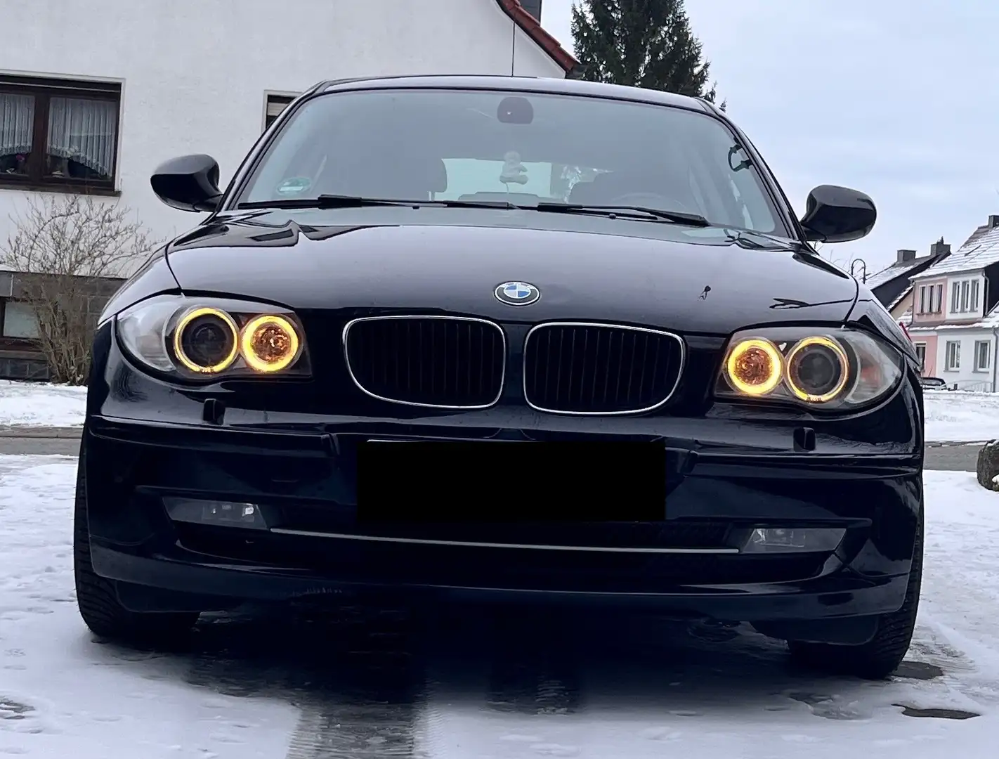 BMW 118 118d Coupe Aut. Чёрный - 1
