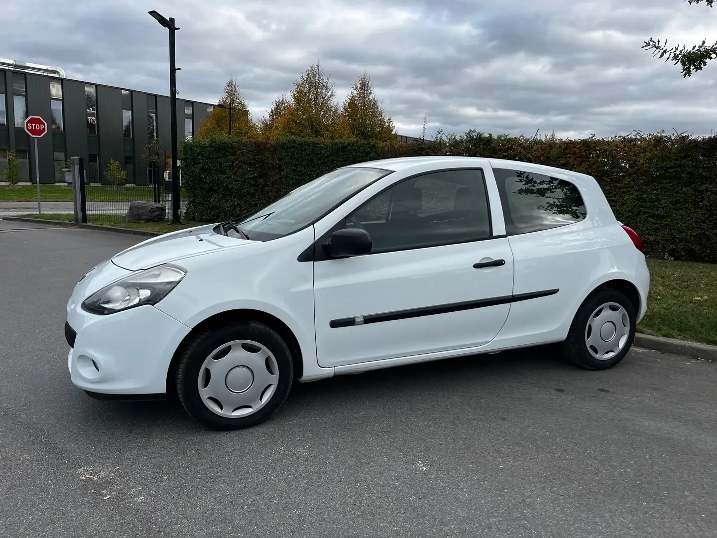 Renault Clio 1.5 DCi 75ch Air eco2 - 2