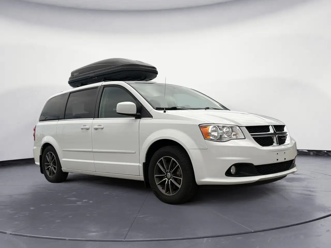 Dodge Grand Caravan photo Dodge Grand Caravan