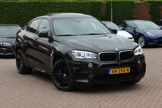 BMW X6 M / NL Auto! / Full option! / Trekhaak / Schuifdak /