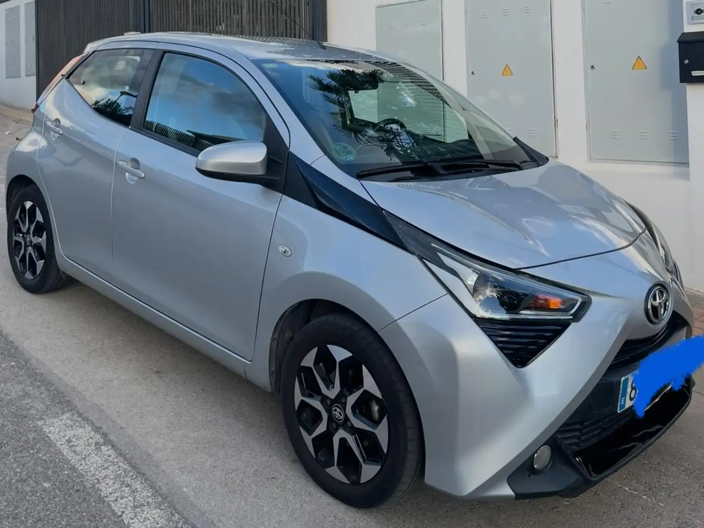 Toyota Aygo Aygo 70 x-play x-play Gris - 1