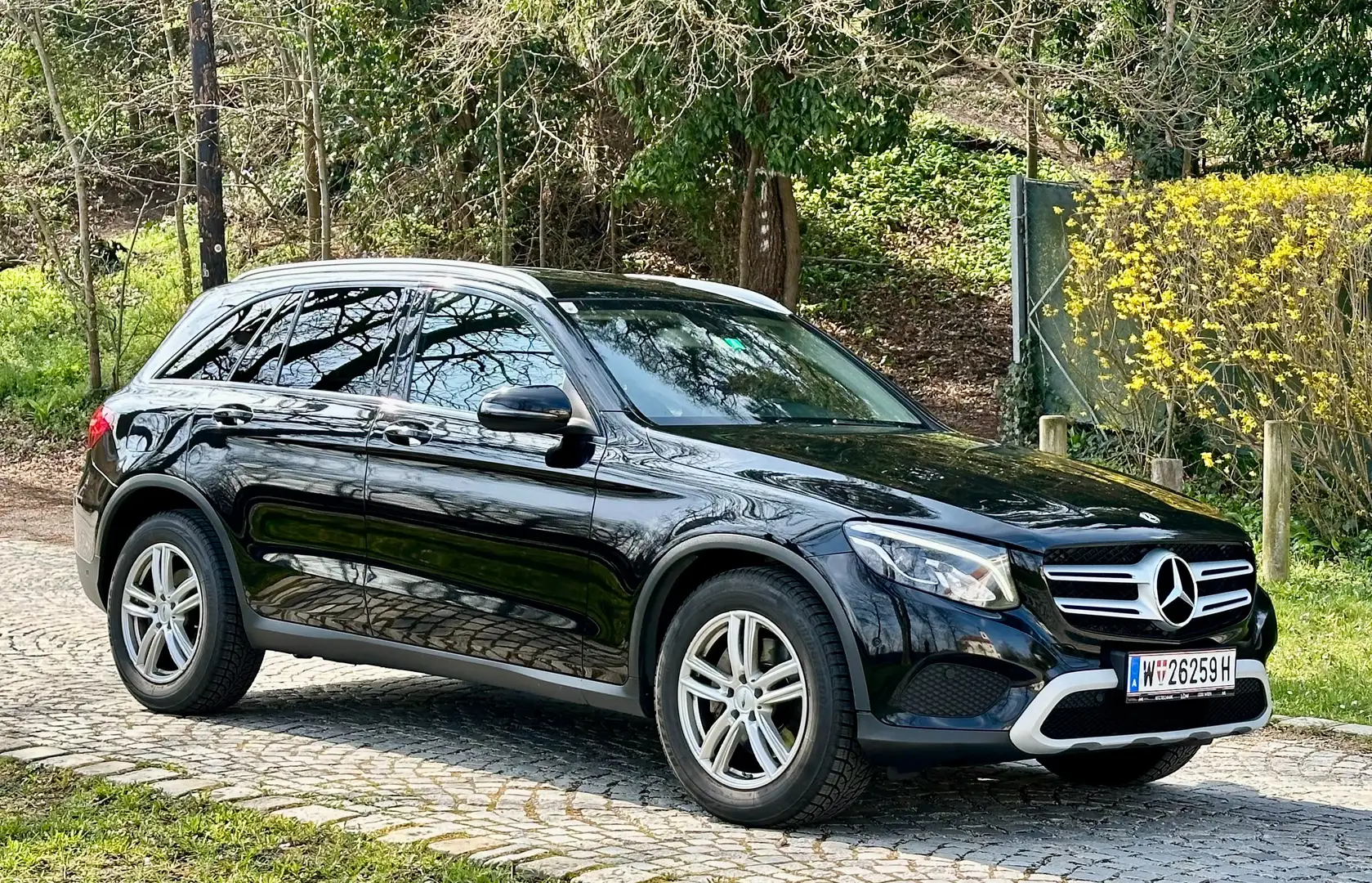 Mercedes-Benz GLC 220 GLC 220d 4MATIC Aut. Schwarz - 1