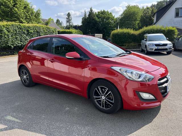 Hyundai i30 blue 1.4 Classic, Kamera, Navi, 1. Hand, getönte