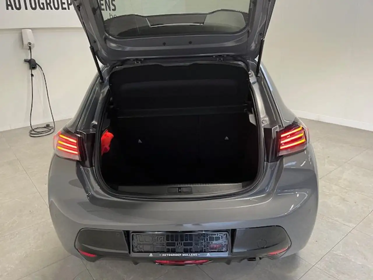 Peugeot 208 Allure EAT8 9
