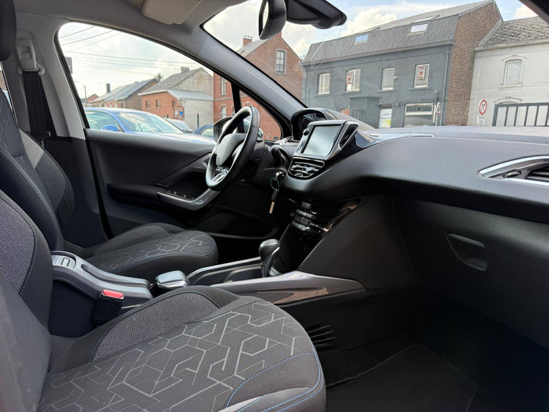 Peugeot 2008 2008 1.2 PureTech Style S — photo 14
