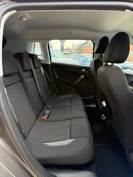 Peugeot 2008 2008 1.2 PureTech Style S — photo 15