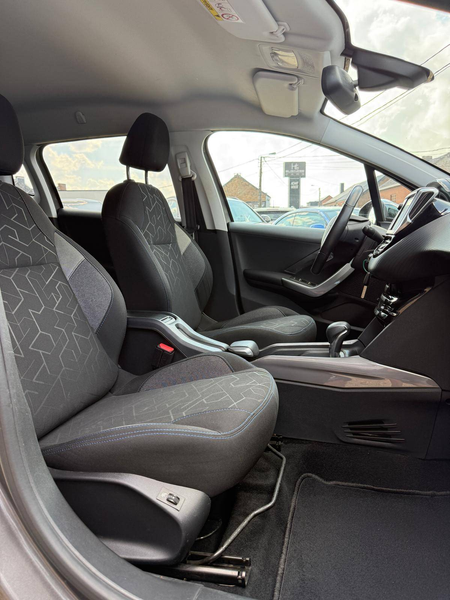 Peugeot 2008 2008 1.2 PureTech Style S — photo 13