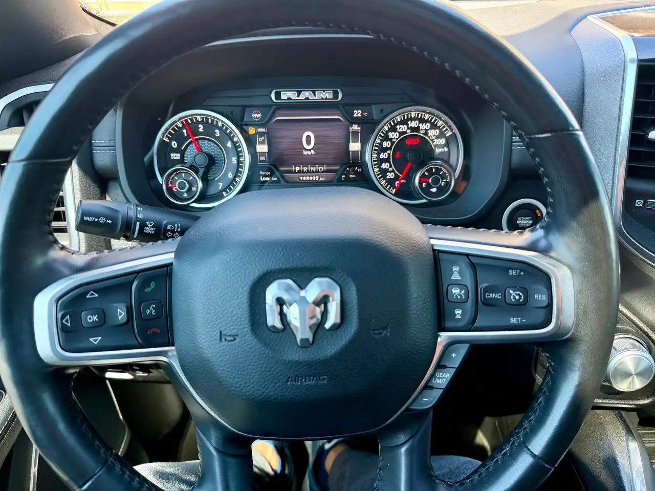 RAM 1500 снимка RAM 1500